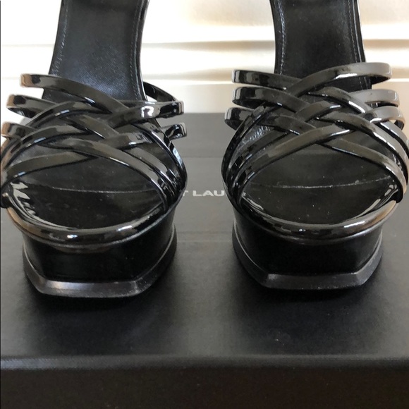 Saint Laurent Tribute 105 Woven Sandals. - Picture 8 of 16